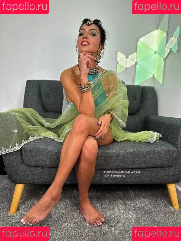 Aaliyah Yasin / _thatbritishcouple / aaliyah.yasin / https: / thatbritishg1rl Onlyfans Photo Gallery 