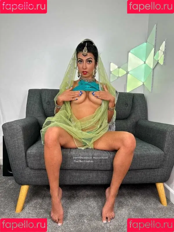 Aaliyah Yasin / _thatbritishcouple / aaliyah.yasin / https: / thatbritishg1rl Onlyfans Photo Gallery 