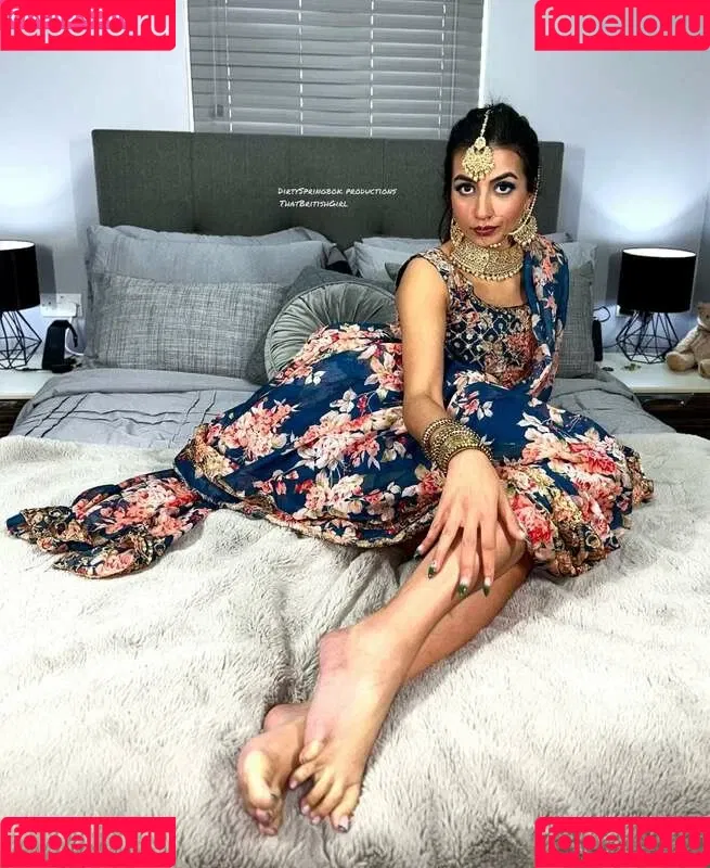 Aaliyah Yasin / _thatbritishcouple / aaliyah.yasin / https: / thatbritishg1rl Onlyfans Photo Gallery 