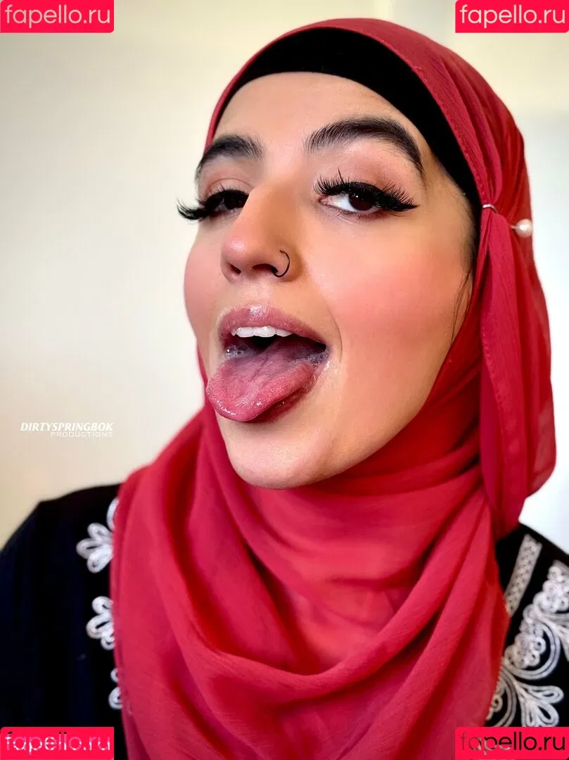 Aaliyah Yasin / _thatbritishcouple / aaliyah.yasin / https: / thatbritishg1rl Onlyfans Photo Gallery 