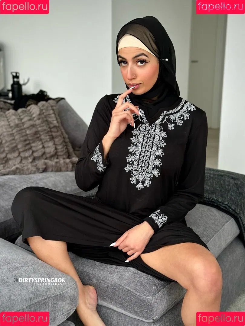 Aaliyah Yasin / _thatbritishcouple / aaliyah.yasin / https: / thatbritishg1rl Onlyfans Photo Gallery 