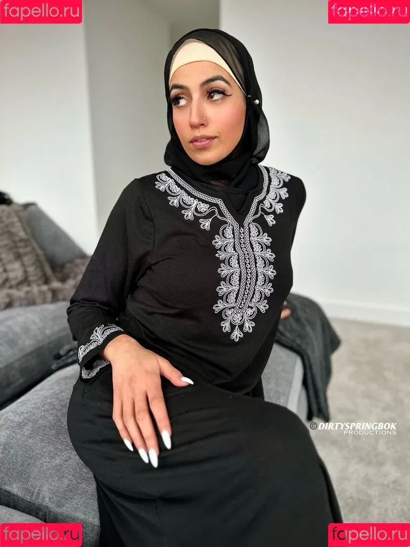 Aaliyah Yasin / _thatbritishcouple / aaliyah.yasin / https: / thatbritishg1rl Onlyfans Photo Gallery 