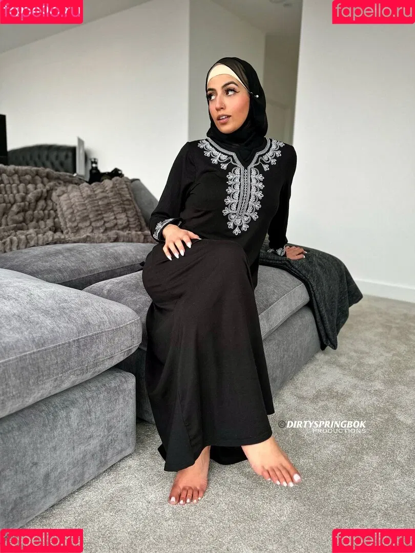 Aaliyah Yasin / _thatbritishcouple / aaliyah.yasin / https: / thatbritishg1rl Onlyfans Photo Gallery 