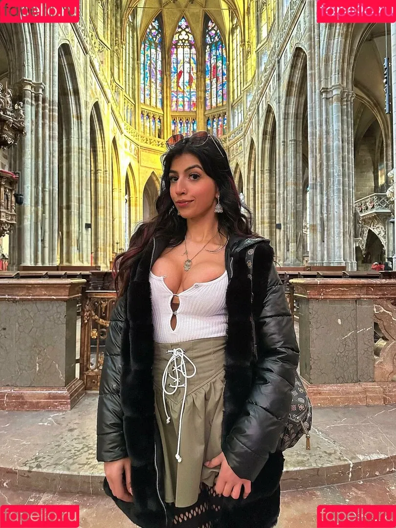 Aaliyah Yasin / _thatbritishcouple / aaliyah.yasin / https: / thatbritishg1rl Onlyfans Photo Gallery 