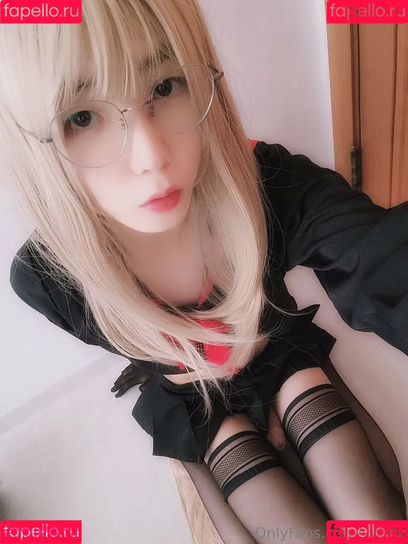 youngwoozzz / ywdryotaz / ywzzz / ywzzz_ Onlyfans Photo Gallery 