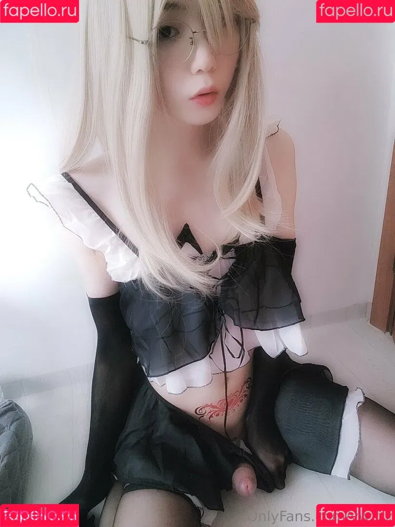 youngwoozzz / ywdryotaz / ywzzz / ywzzz_ Onlyfans Photo Gallery 