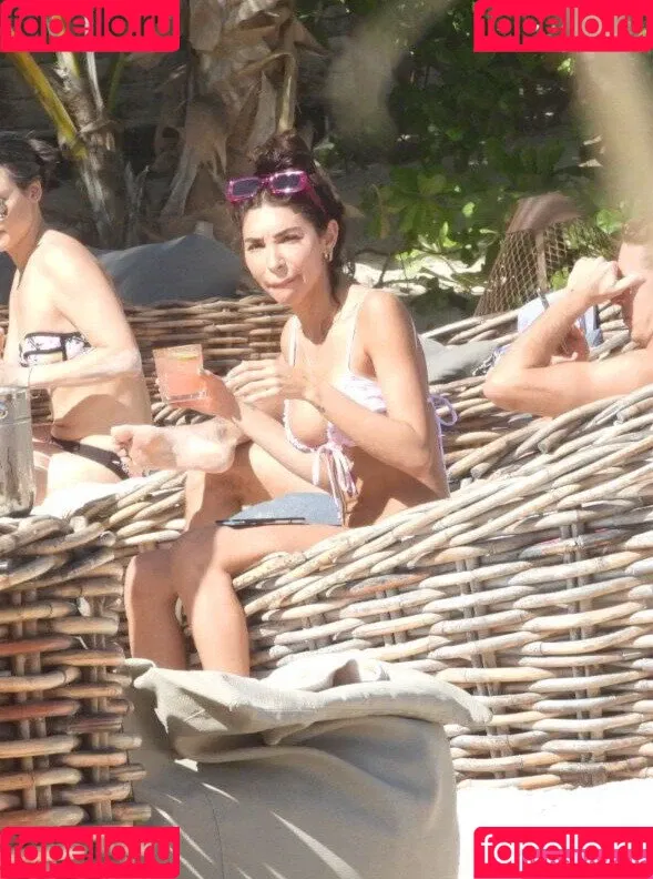 Ceejay the DJ / Chantel Jeffries / ChantelJeffries Onlyfans Photo Gallery 