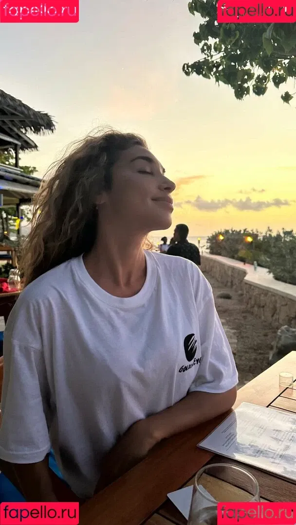 Ceejay the DJ / Chantel Jeffries / ChantelJeffries Onlyfans Photo Gallery 