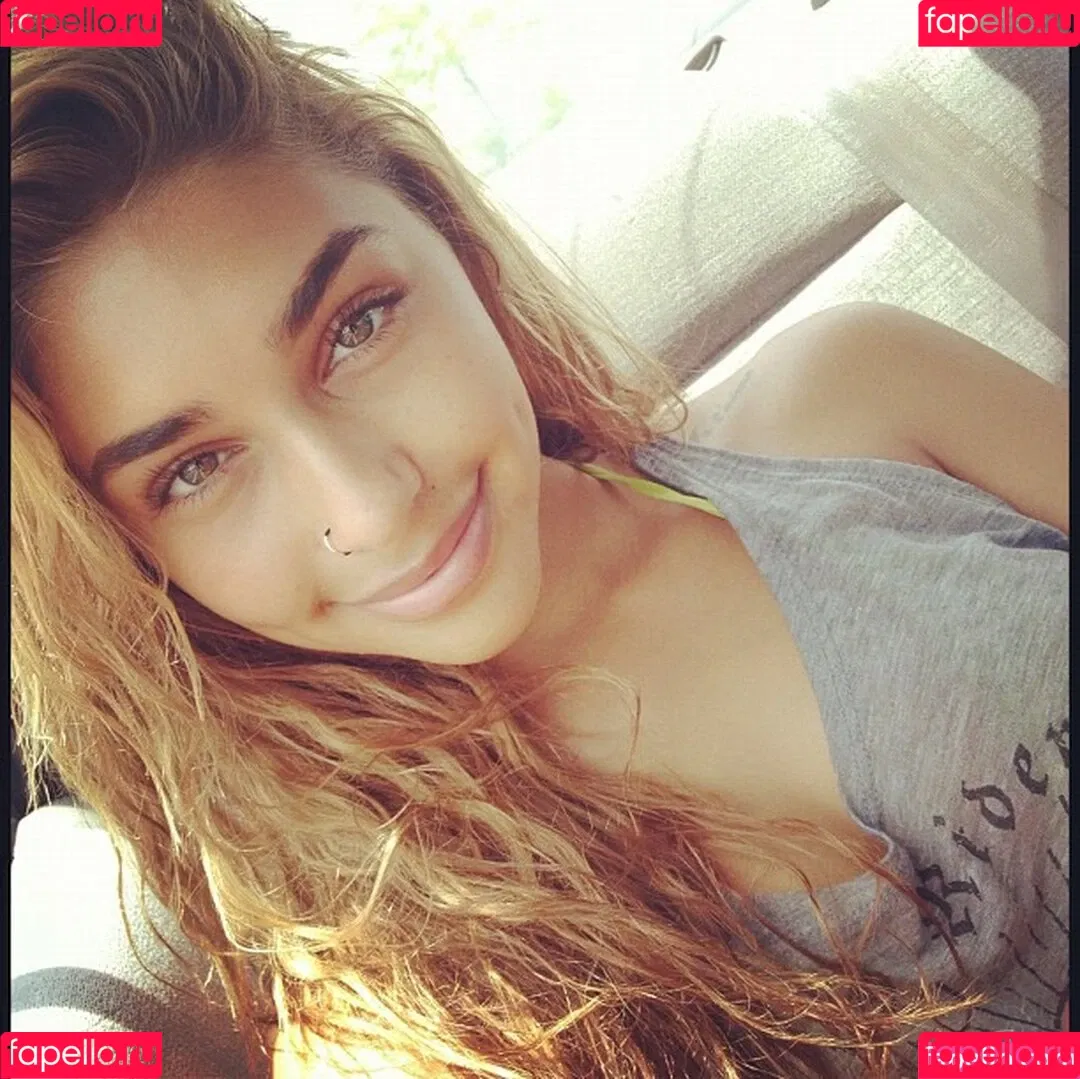 Ceejay the DJ / Chantel Jeffries / ChantelJeffries Onlyfans Photo Gallery 