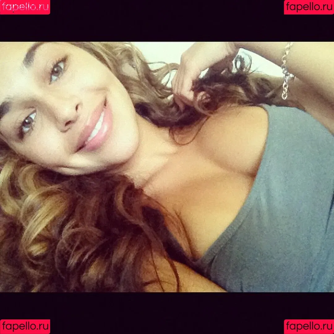 Ceejay the DJ / Chantel Jeffries / ChantelJeffries Onlyfans Photo Gallery 