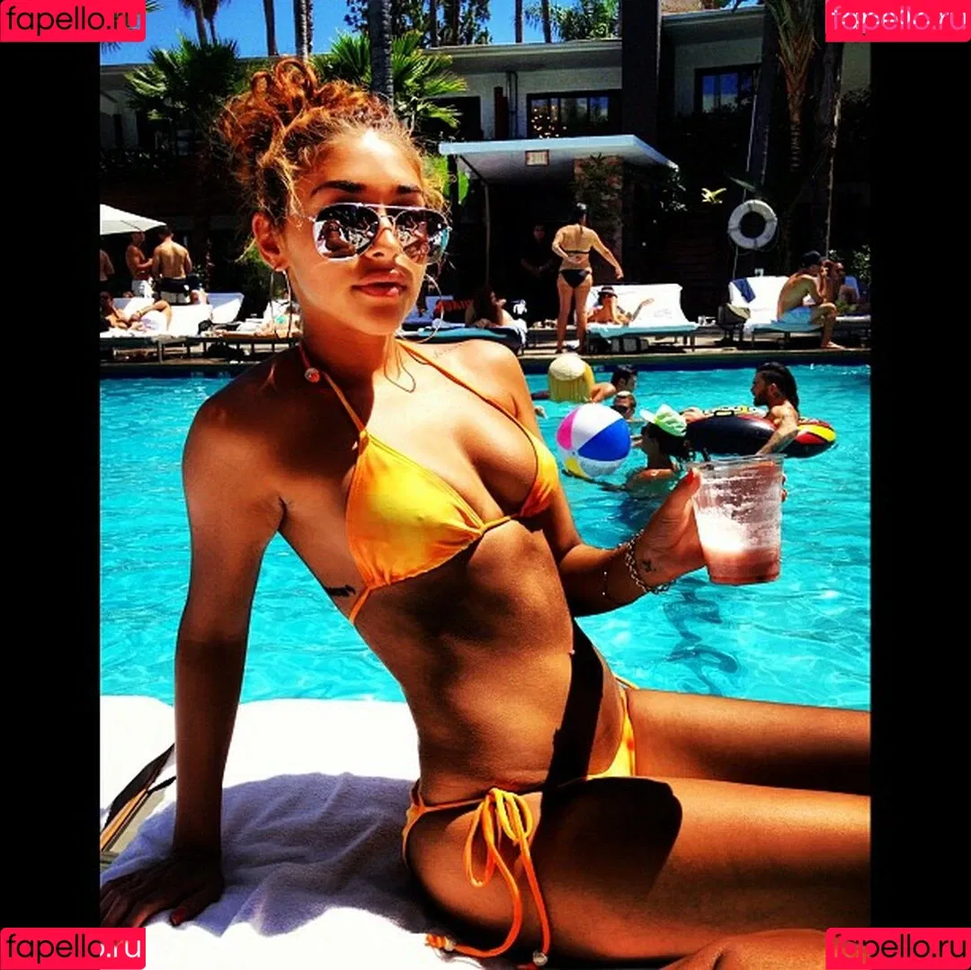 Ceejay the DJ / Chantel Jeffries / ChantelJeffries Onlyfans Photo Gallery 