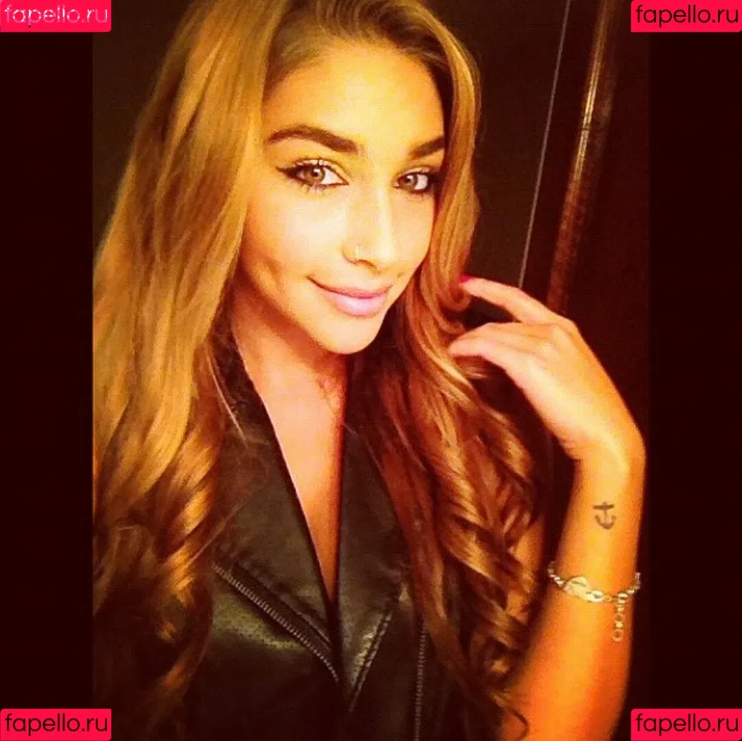 Ceejay the DJ / Chantel Jeffries / ChantelJeffries Onlyfans Photo Gallery 
