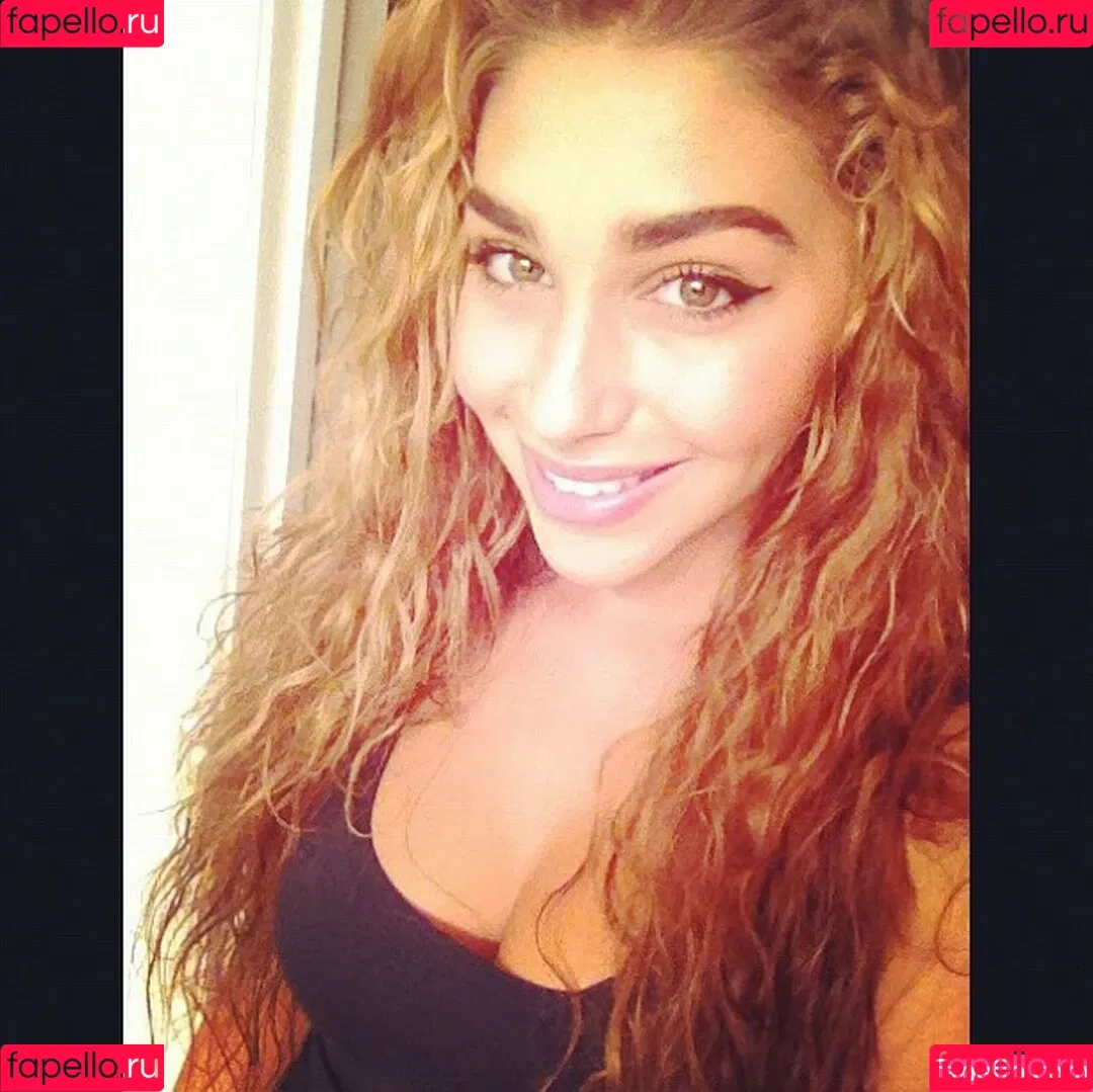 Ceejay the DJ / Chantel Jeffries / ChantelJeffries Onlyfans Photo Gallery 