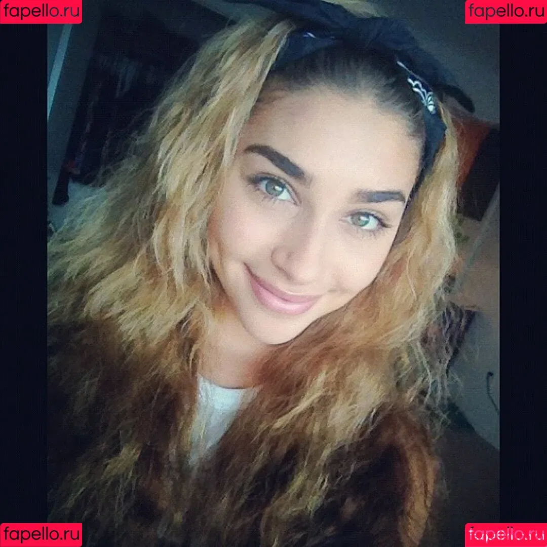 Ceejay the DJ / Chantel Jeffries / ChantelJeffries Onlyfans Photo Gallery 