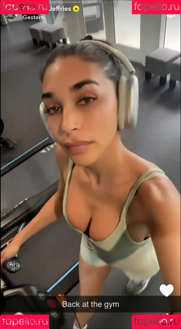 Ceejay the DJ / Chantel Jeffries / ChantelJeffries Onlyfans Photo Gallery 