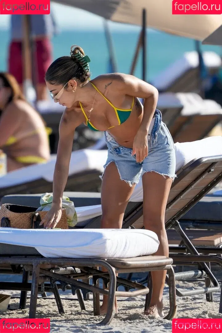 Ceejay the DJ / Chantel Jeffries / ChantelJeffries Onlyfans Photo Gallery 