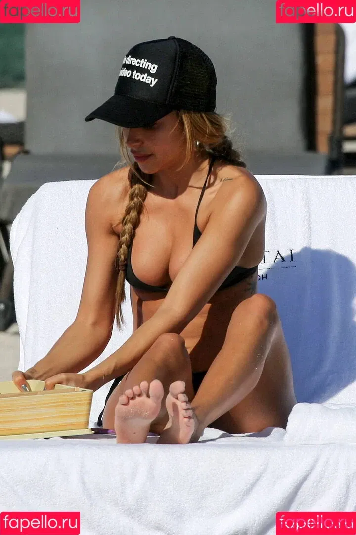 Ceejay the DJ / Chantel Jeffries / ChantelJeffries Onlyfans Photo Gallery 