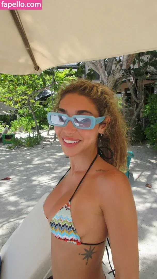 Ceejay the DJ / Chantel Jeffries / ChantelJeffries Onlyfans Photo Gallery 