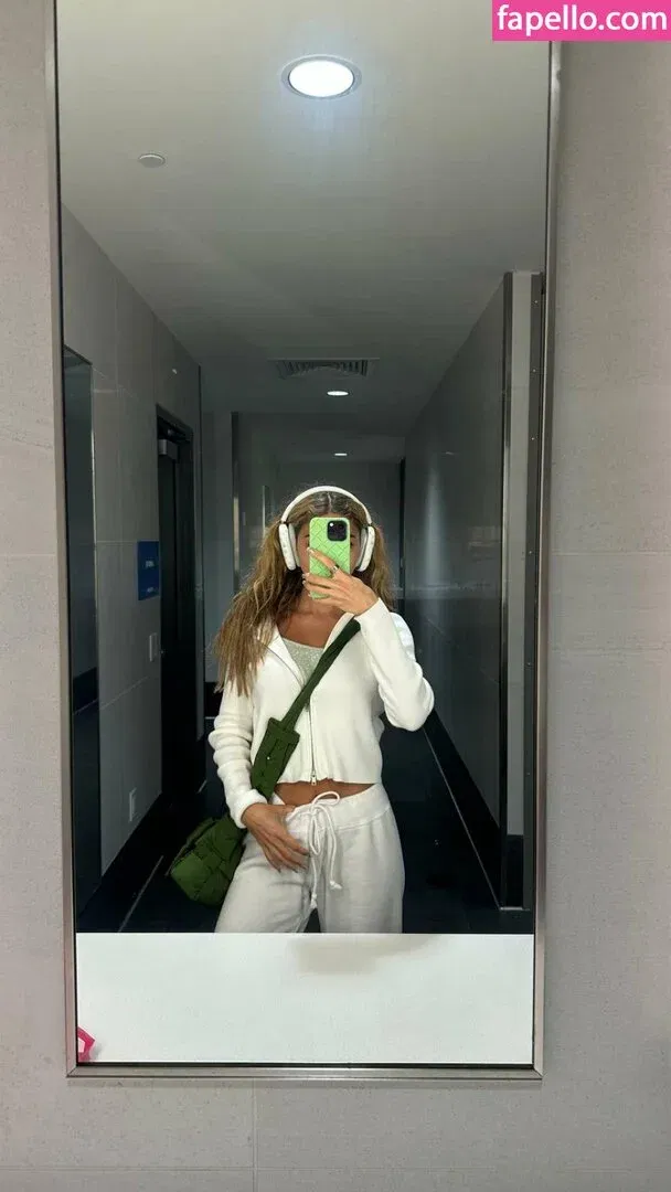 Ceejay the DJ / Chantel Jeffries / ChantelJeffries Onlyfans Photo Gallery 