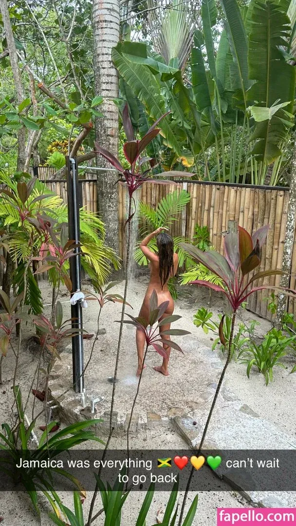 Ceejay the DJ / Chantel Jeffries / ChantelJeffries Onlyfans Photo Gallery 