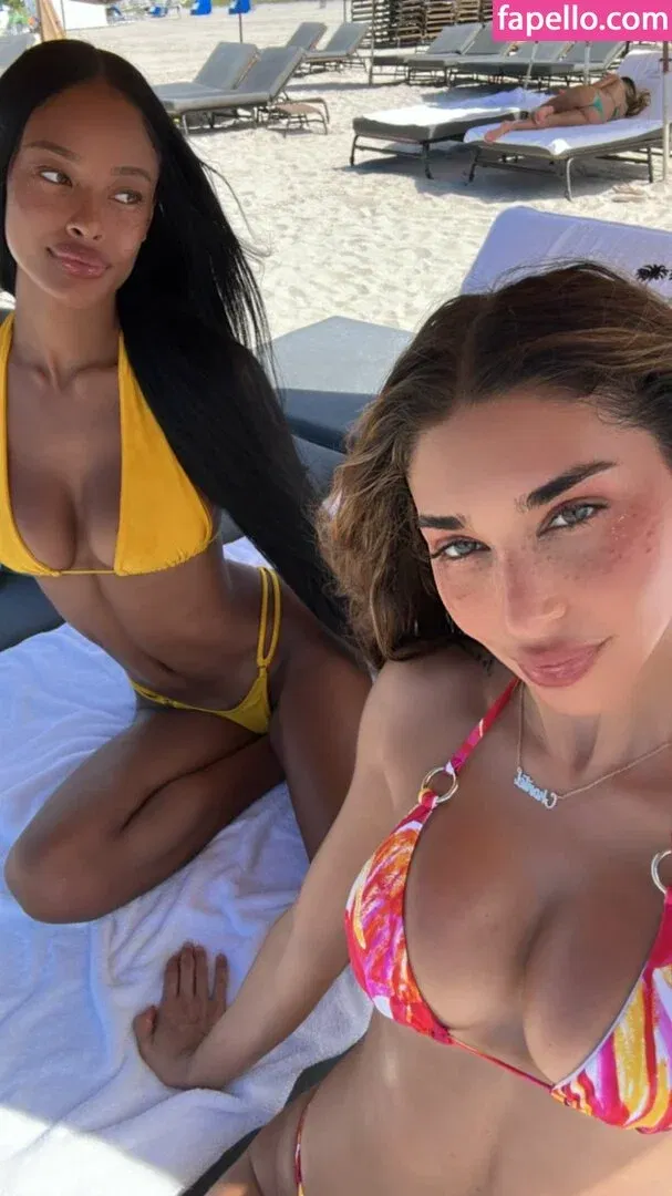 Ceejay the DJ / Chantel Jeffries / ChantelJeffries Onlyfans Photo Gallery 