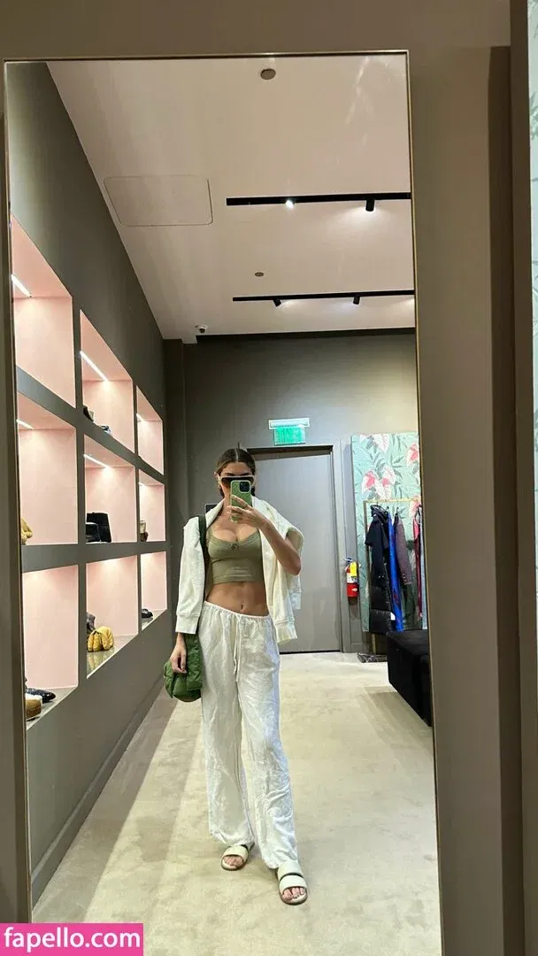 Ceejay the DJ / Chantel Jeffries / ChantelJeffries Onlyfans Photo Gallery 