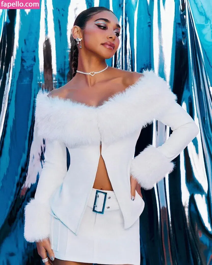 Ceejay the DJ / Chantel Jeffries / ChantelJeffries Onlyfans Photo Gallery 