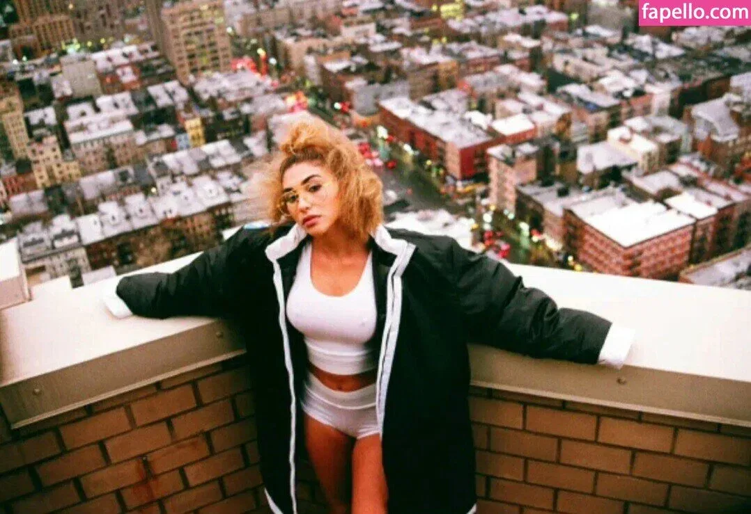 Ceejay the DJ / Chantel Jeffries / ChantelJeffries Onlyfans Photo Gallery 