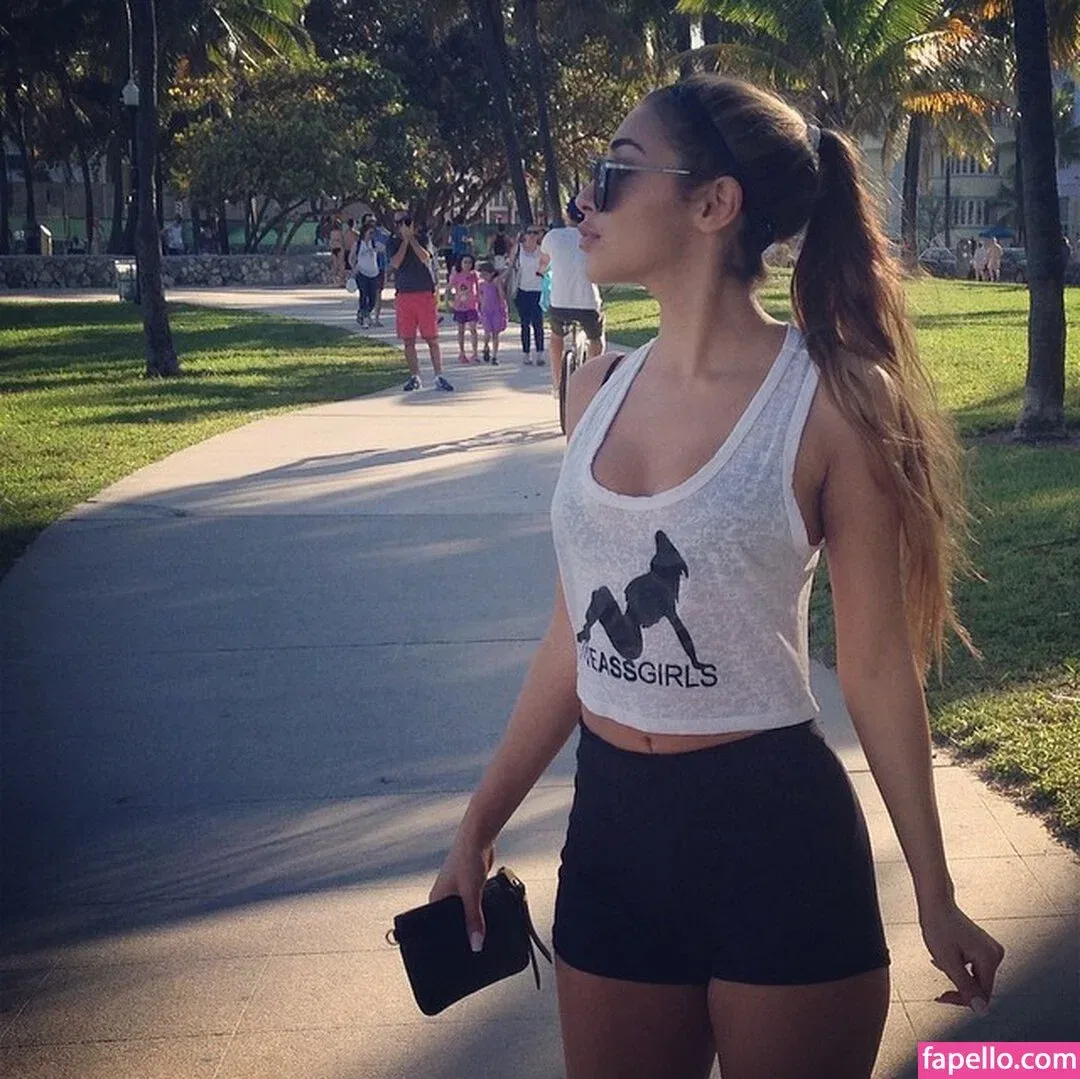 Ceejay the DJ / Chantel Jeffries / ChantelJeffries Onlyfans Photo Gallery 