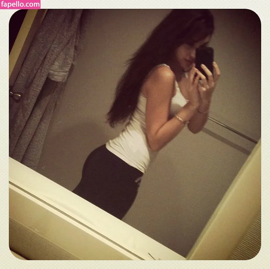 Ceejay the DJ / Chantel Jeffries / ChantelJeffries Onlyfans Photo Gallery 