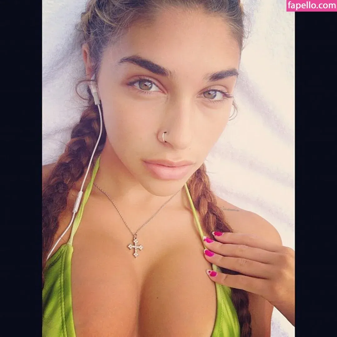 Ceejay the DJ / Chantel Jeffries / ChantelJeffries Onlyfans Photo Gallery 