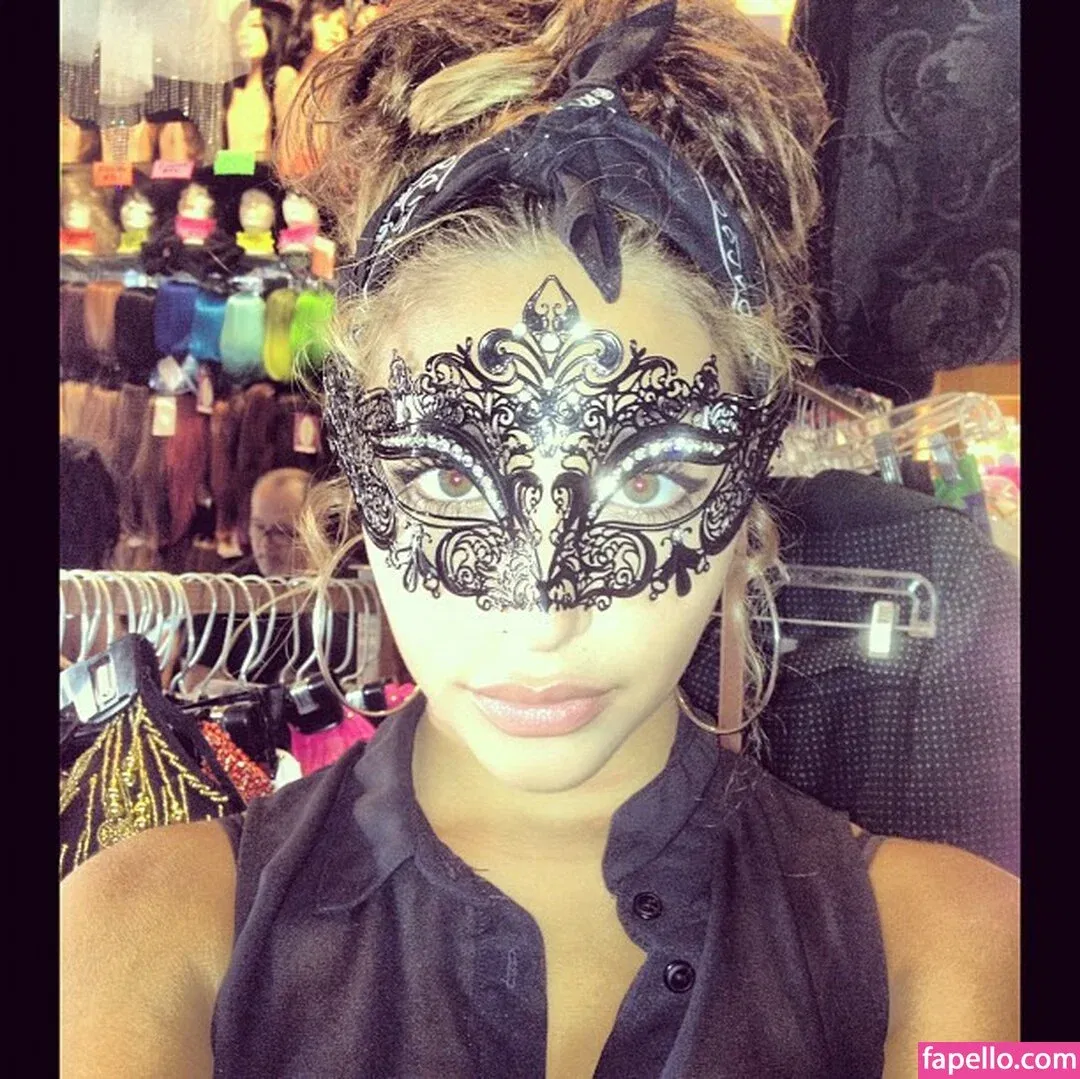 Ceejay the DJ / Chantel Jeffries / ChantelJeffries Onlyfans Photo Gallery 