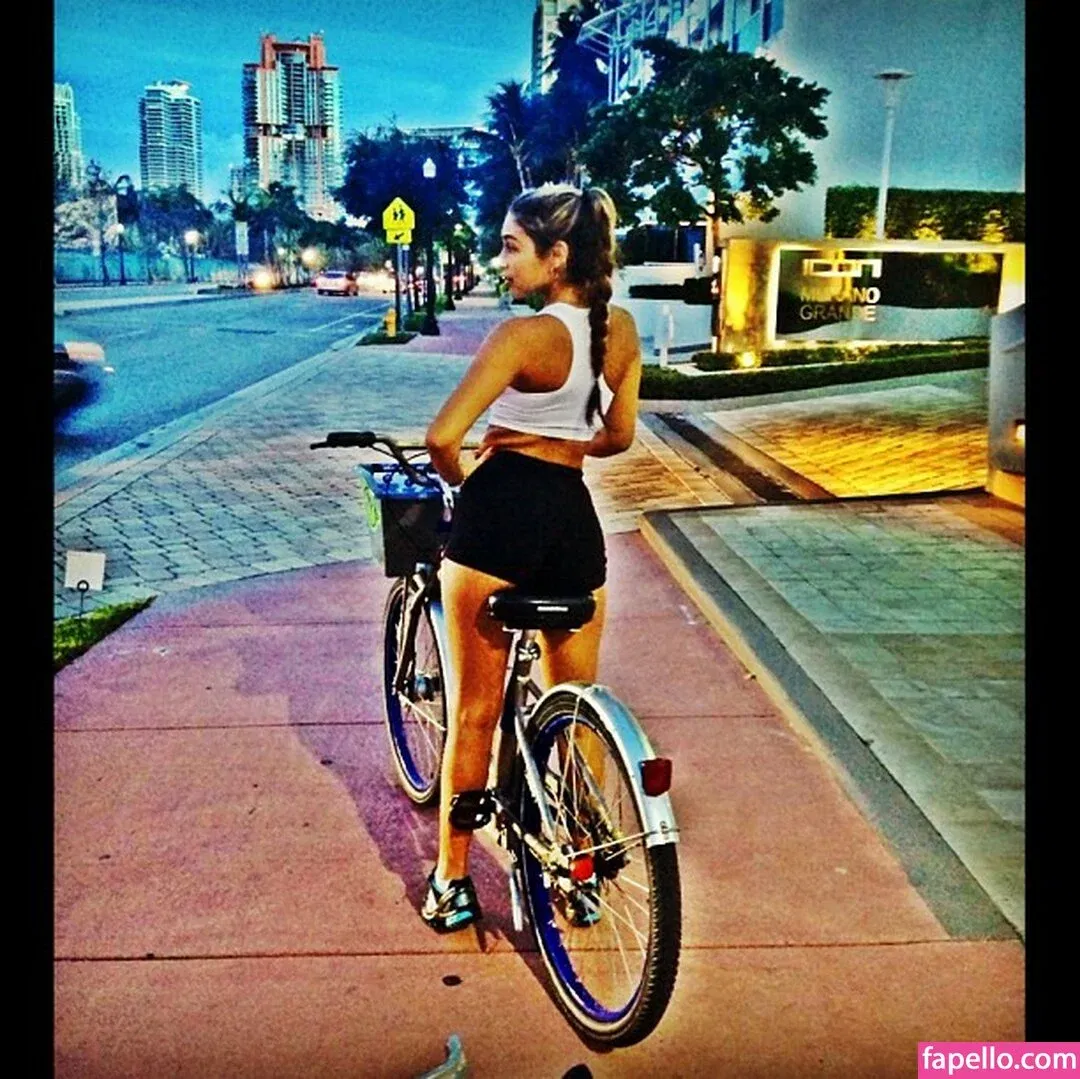 Ceejay the DJ / Chantel Jeffries / ChantelJeffries Onlyfans Photo Gallery 