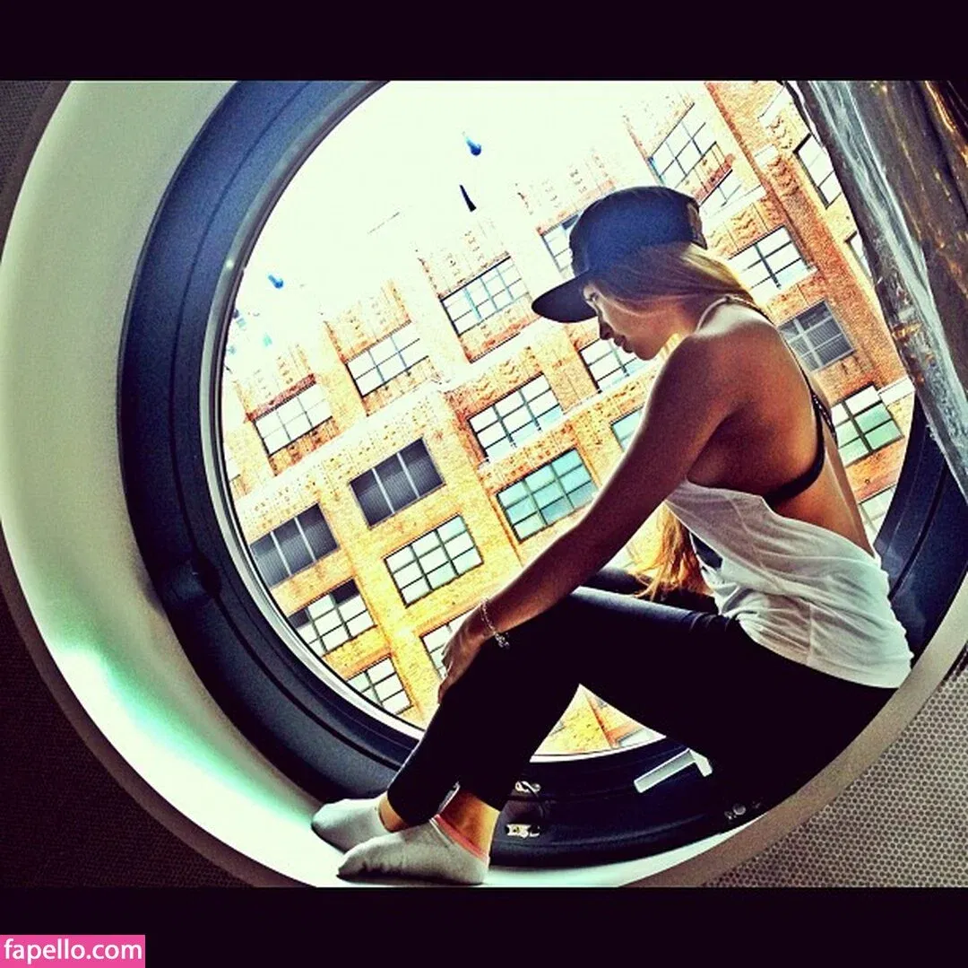 Ceejay the DJ / Chantel Jeffries / ChantelJeffries Onlyfans Photo Gallery 