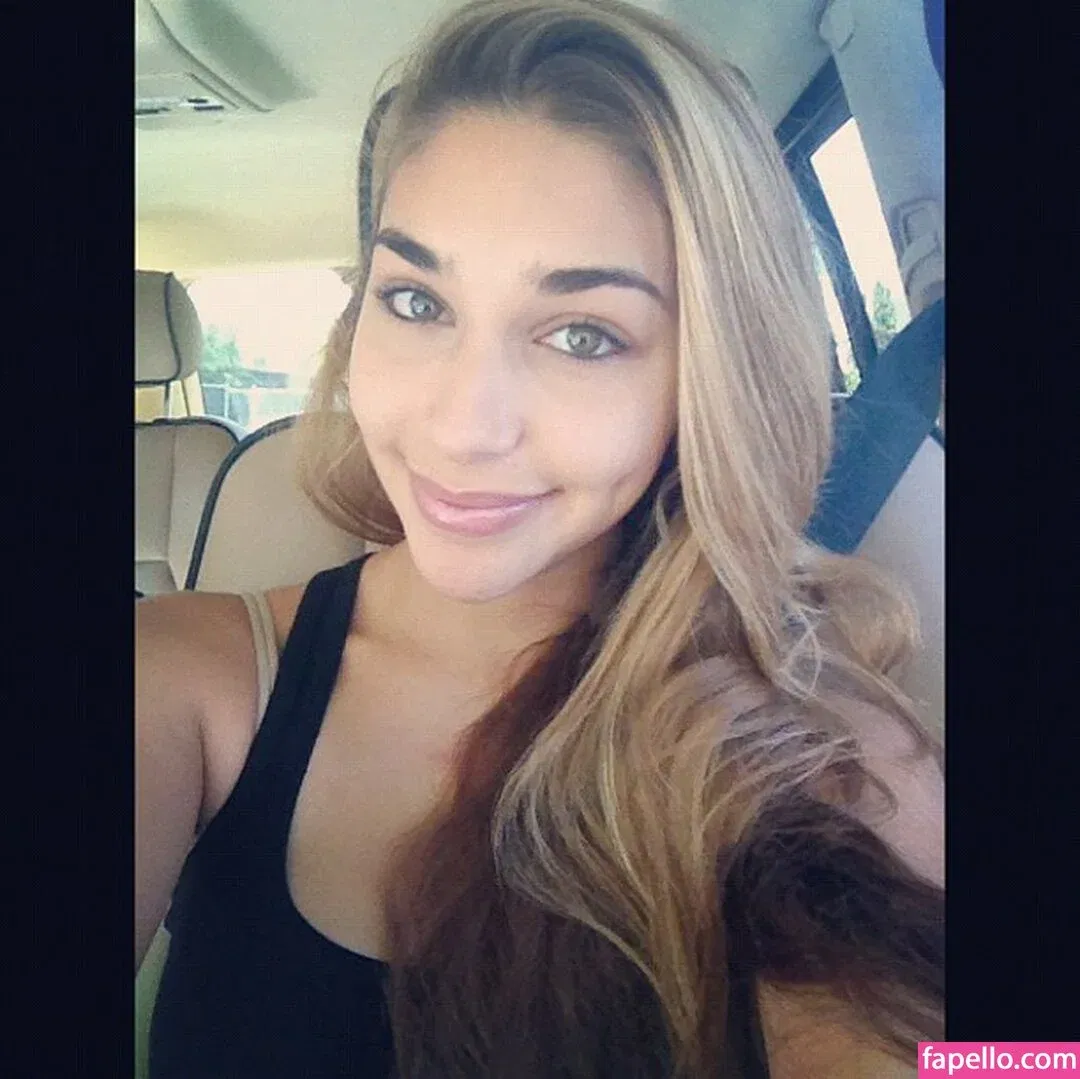 Ceejay the DJ / Chantel Jeffries / ChantelJeffries Onlyfans Photo Gallery 