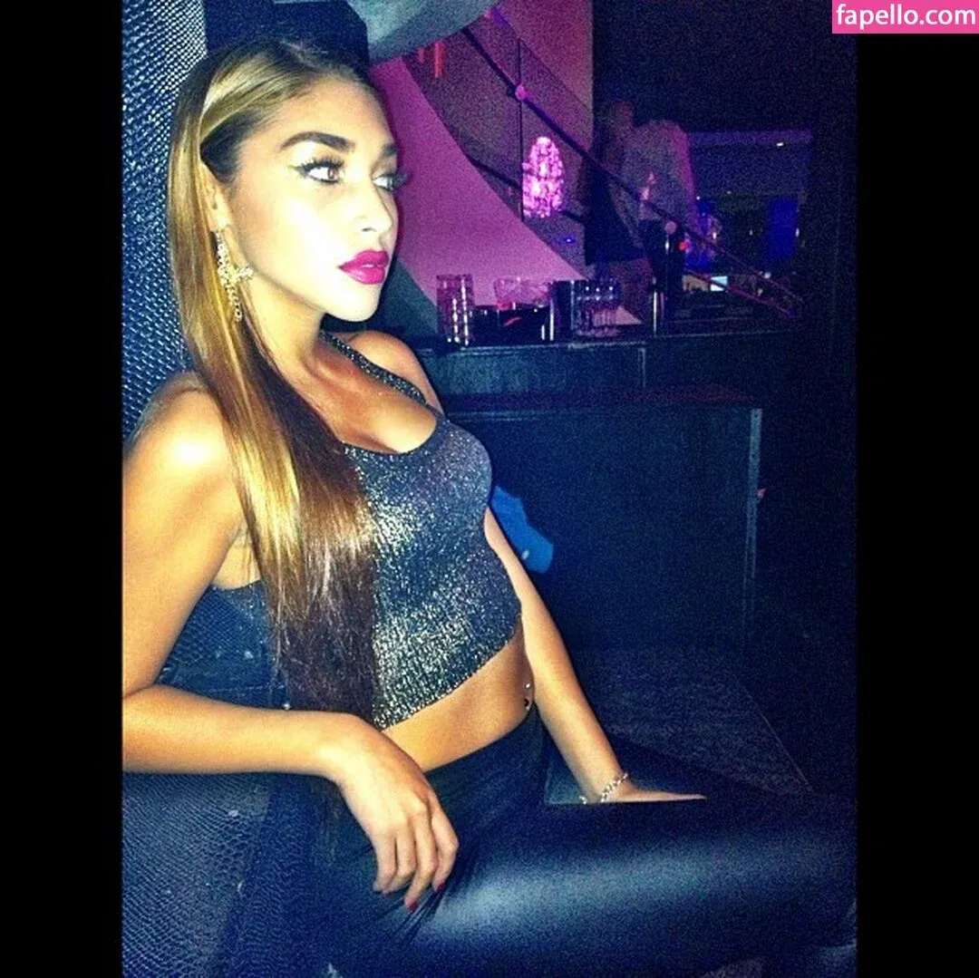 Ceejay the DJ / Chantel Jeffries / ChantelJeffries Onlyfans Photo Gallery 