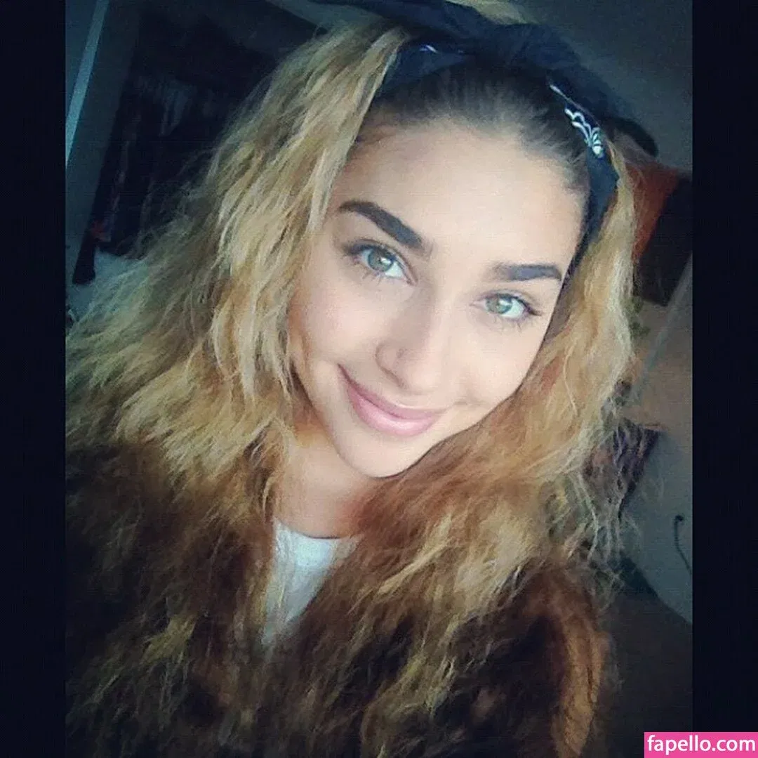 Ceejay the DJ / Chantel Jeffries / ChantelJeffries Onlyfans Photo Gallery 