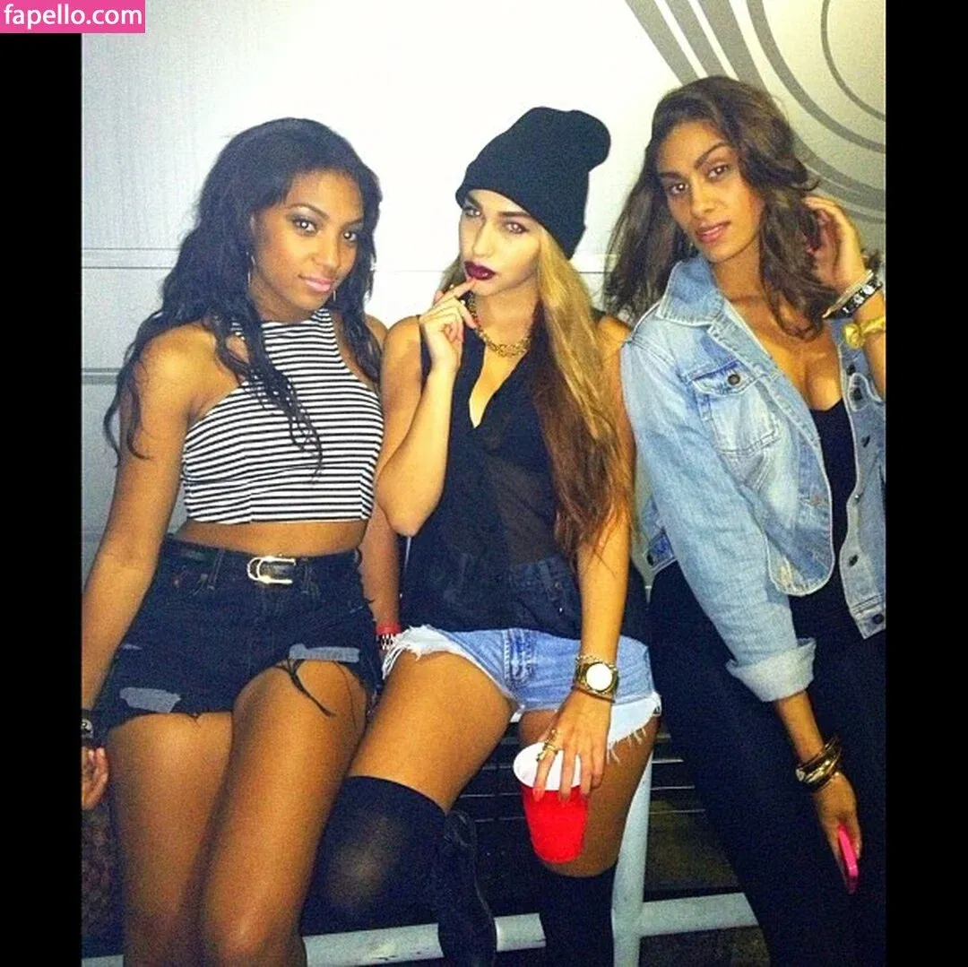 Ceejay the DJ / Chantel Jeffries / ChantelJeffries Onlyfans Photo Gallery 