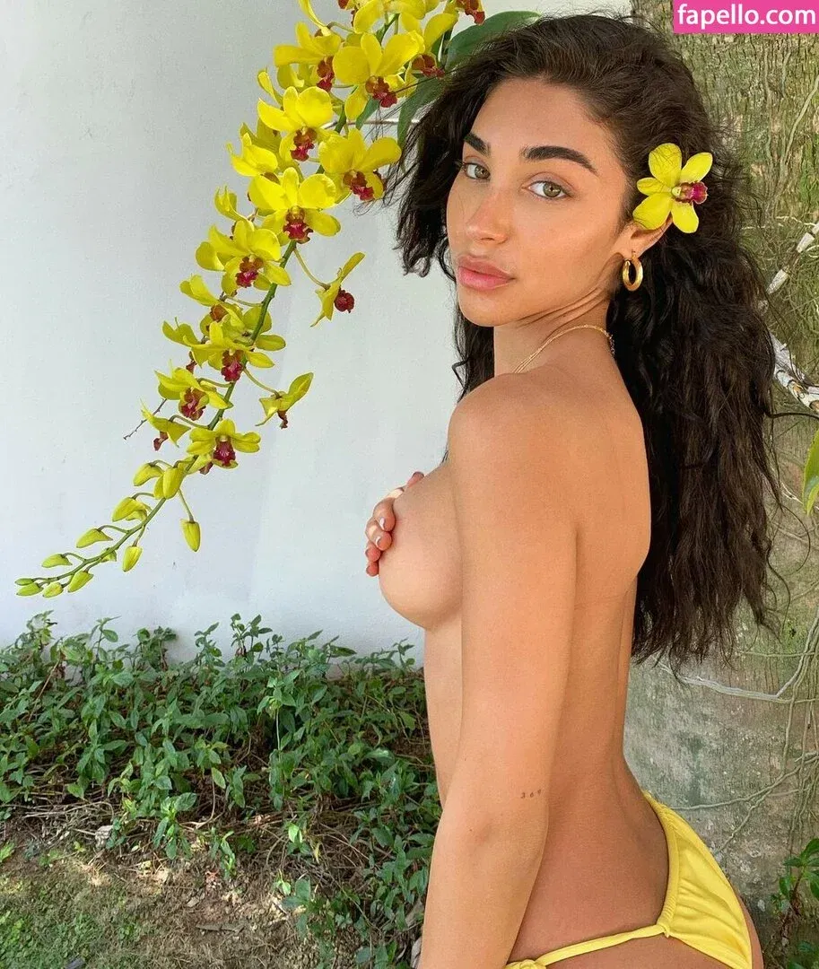 Ceejay the DJ / Chantel Jeffries / ChantelJeffries Onlyfans Photo Gallery 