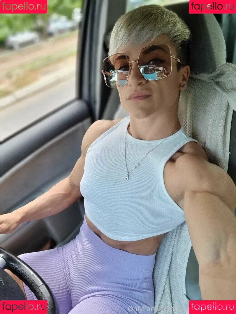 the.warrior.queen / warriorqueenfree Onlyfans Photo Gallery 
