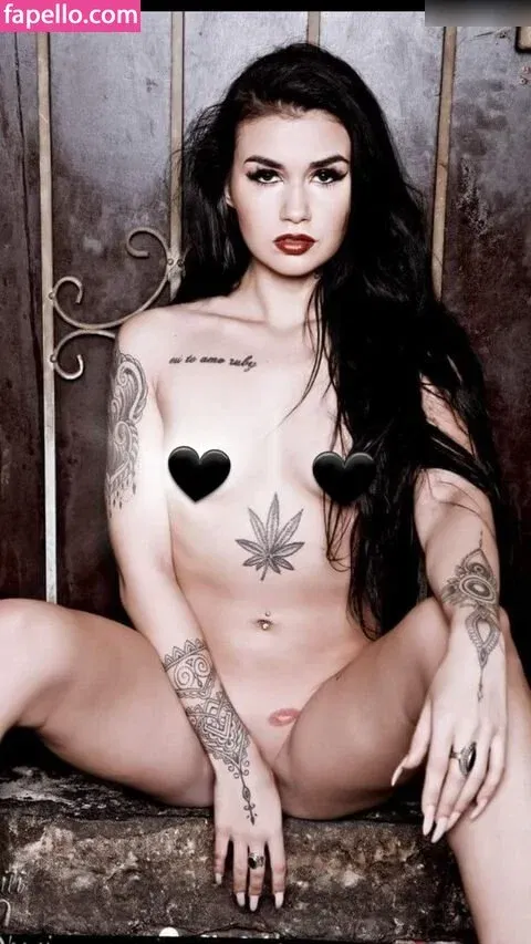 alyssa.assassina / inked_alyssa Onlyfans Photo Gallery 