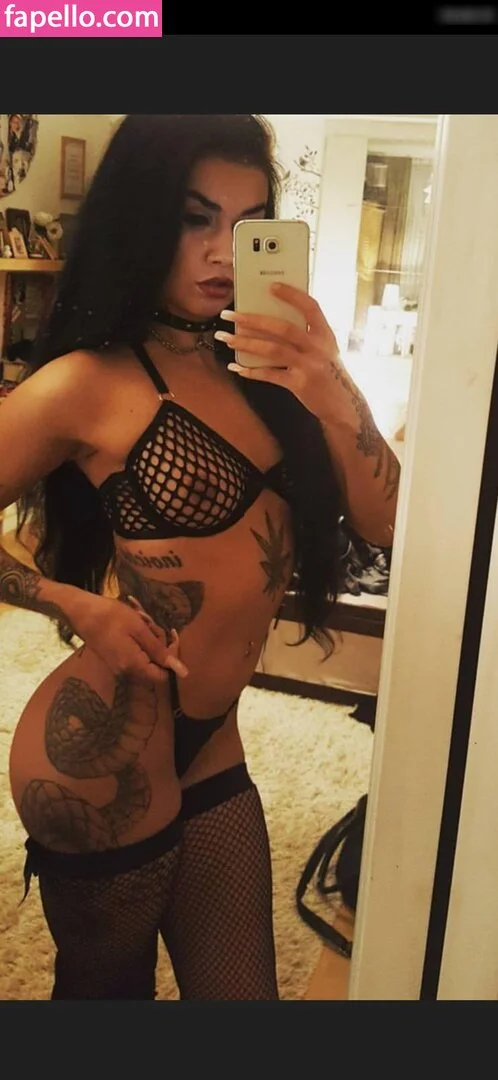 alyssa.assassina / inked_alyssa Onlyfans Photo Gallery 