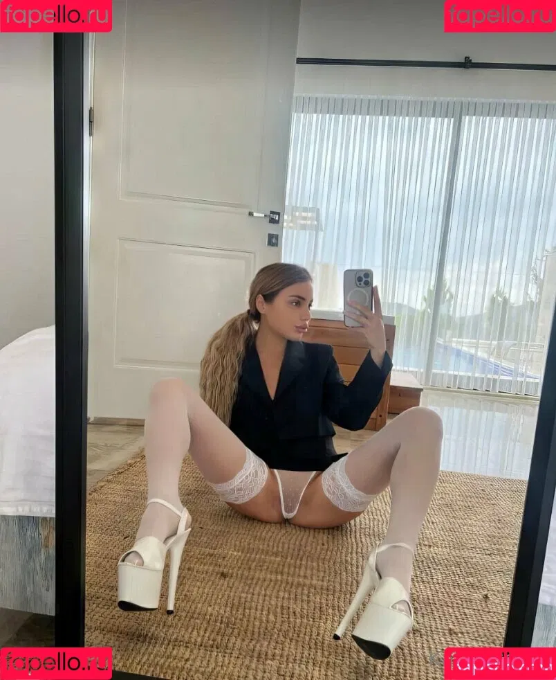 kate_utopia / kate_utopiaa / utopia_kate Onlyfans Photo Gallery 