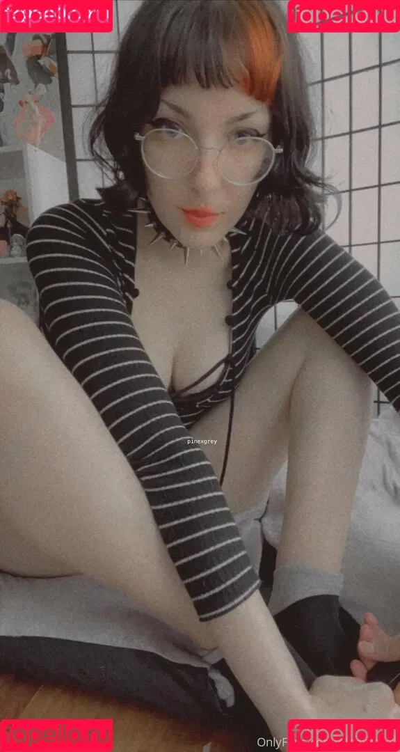 pinegrey777 / pinexgrey Onlyfans Photo Gallery 