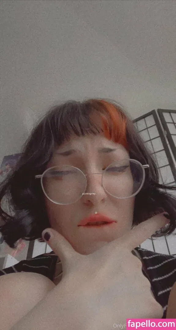 pinegrey777 / pinexgrey Onlyfans Photo Gallery 