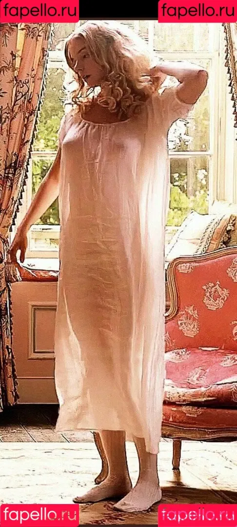 Anya Taylor-Joy / anyataylorjoy / owlicats Onlyfans Photo Gallery 