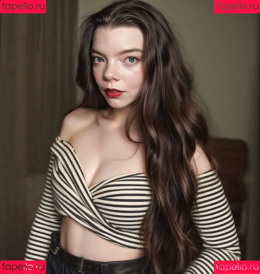 Anya Taylor-Joy / anyataylorjoy / owlicats Onlyfans Photo Gallery 