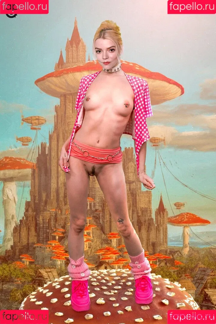 Anya Taylor-Joy / anyataylorjoy / owlicats Onlyfans Photo Gallery 