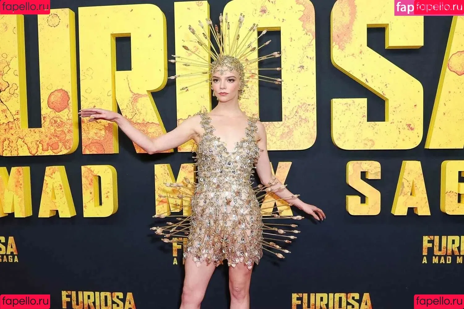Anya Taylor-Joy / anyataylorjoy / owlicats Onlyfans Photo Gallery 