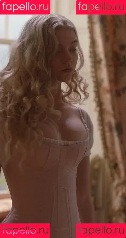 Anya Taylor-Joy / anyataylorjoy / owlicats Onlyfans Photo Gallery 